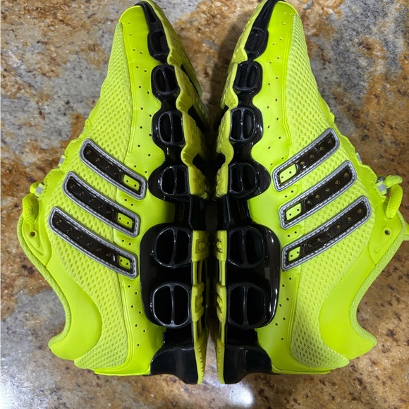 Adidas a3 size 7 - Picture 7 of 9